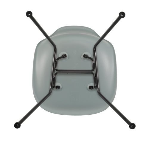Cadeira Eames em Plástico DSX / Base Preta
